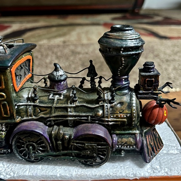 Debt 56 • Halloween • Haunted Rails Engine & Coal Car • Video • W/Box - Picture 7 of 13
